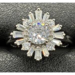 New Condition Starburst Sterling Silver Cubic Zirconia Starburst Ring Size 7